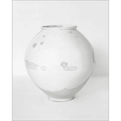 The Korean Ceramics: The Scholar's Vision, the Photographer's Eye - Hardcover - Daebak