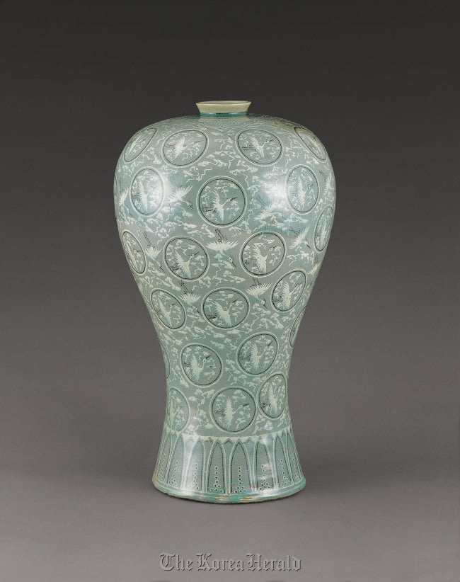 Goryeo dynasty celadon maebyeong vase with inlaid clouds and cranes design, a Korean National Treasure example of cheongja pottery