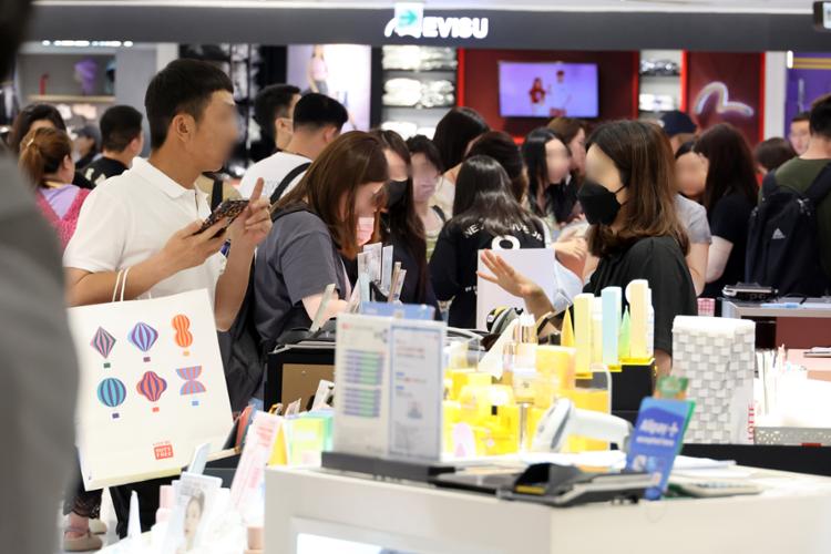 5 Must-Have Items for Your Next Trip to Korea - Daebak
