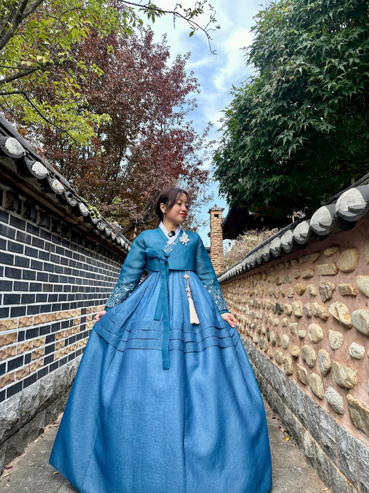 Dianne Pineda-Kim on the Evolution of Hallyu, Seoul Style, and Discovering Korea Beyond the Spotlight