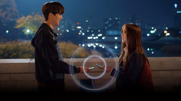 All the Buzz About the Newest Netflix K-Drama, 'Love Alarm' 💕