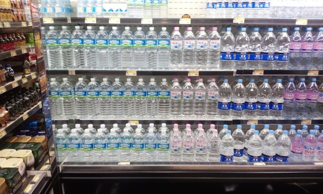 Bottled Water: Why Koreans Swear By It - Daebak