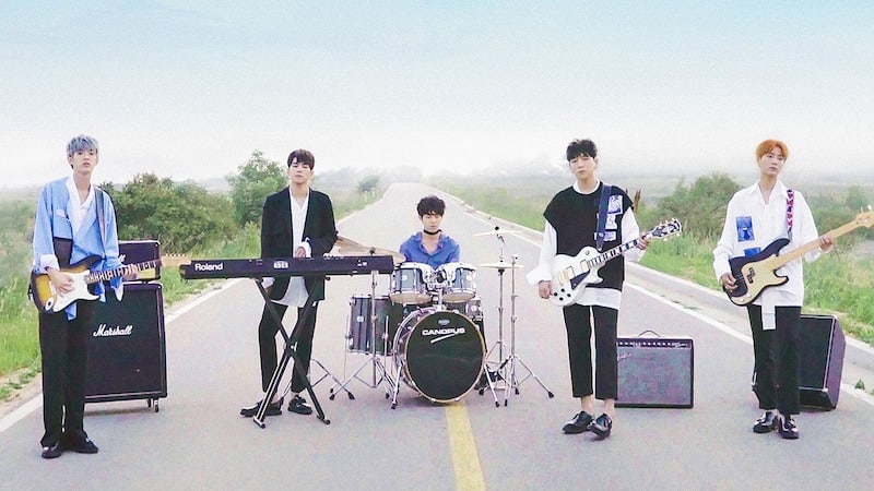 DANCE DANCE Around the World: DAY6 Covers, Part 2 🎶 - Daebak