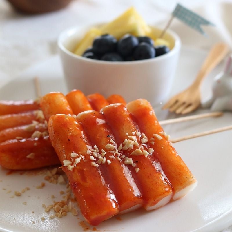 Experimental Tteokkochi: Korea's 500-Won Rice Cake Skewer From School Gates to Cheese-Pull Reels - Daebak