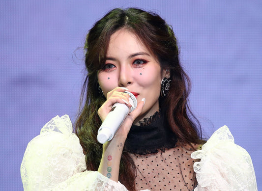 Flower Shower Shows Off HyunA's Power: Inside the 2019 P NATION Comeback - Daebak