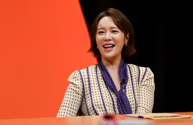 Food Tour With Hwang Jung-eum - Daebak