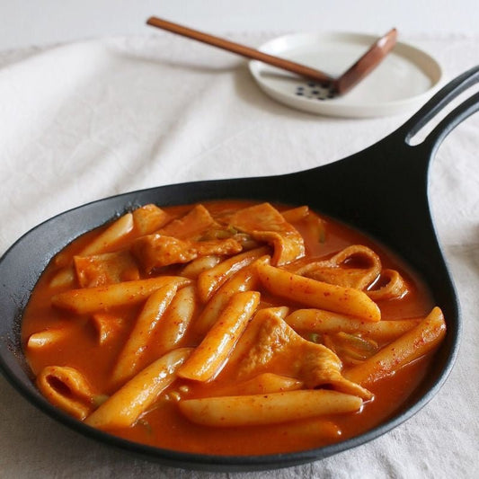 Hot Takes: Everything Revolves Around Tteokbokki (Sindang, Rose, Gungjung) - Daebak