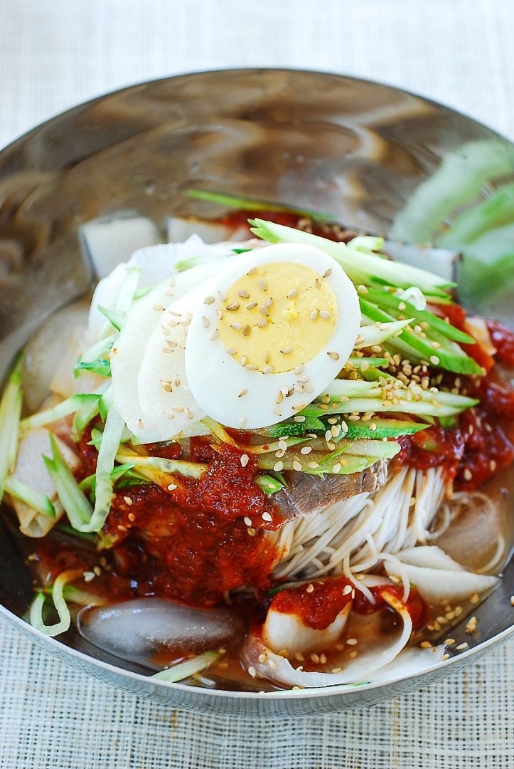 Korean Naengmyeon: A Complete Guide to Korea's Cold Buckwheat Noodles - Daebak