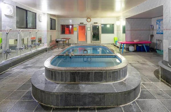 Korean Public Bathhouse (Mokyoktang): The Complete Cultural Guide - Daebak