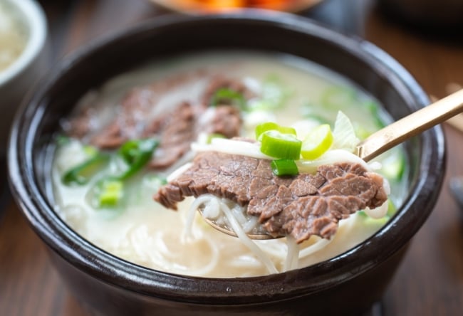 Seolleongtang: Korea's Slow-Simmered Ox Bone Soup - Daebak
