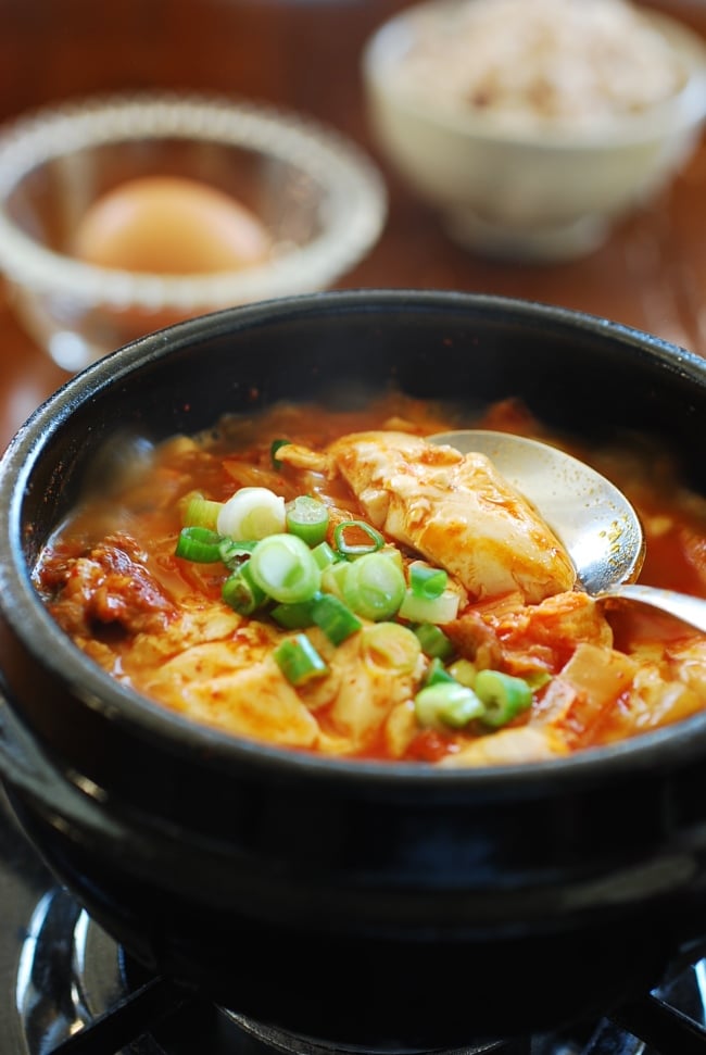 Sundubu Jjigae: Korea's Spicy Soft Tofu Stew - Daebak