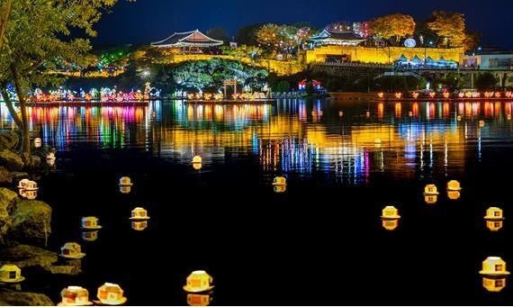 The Jinju Namgang Yudeung Festival: How a 1592 Battle Signal Became Korea's Most Photographed Festival - Daebak