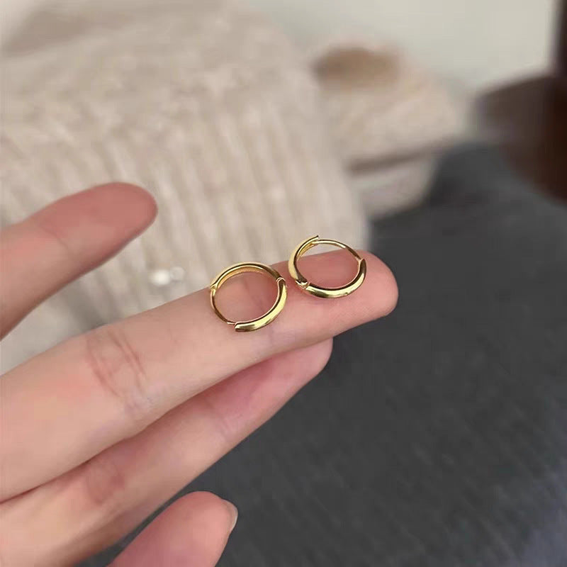 Ins Trendy Small Heart Gold Plated Earrings Minimalist Niche Ladies Ear Studs