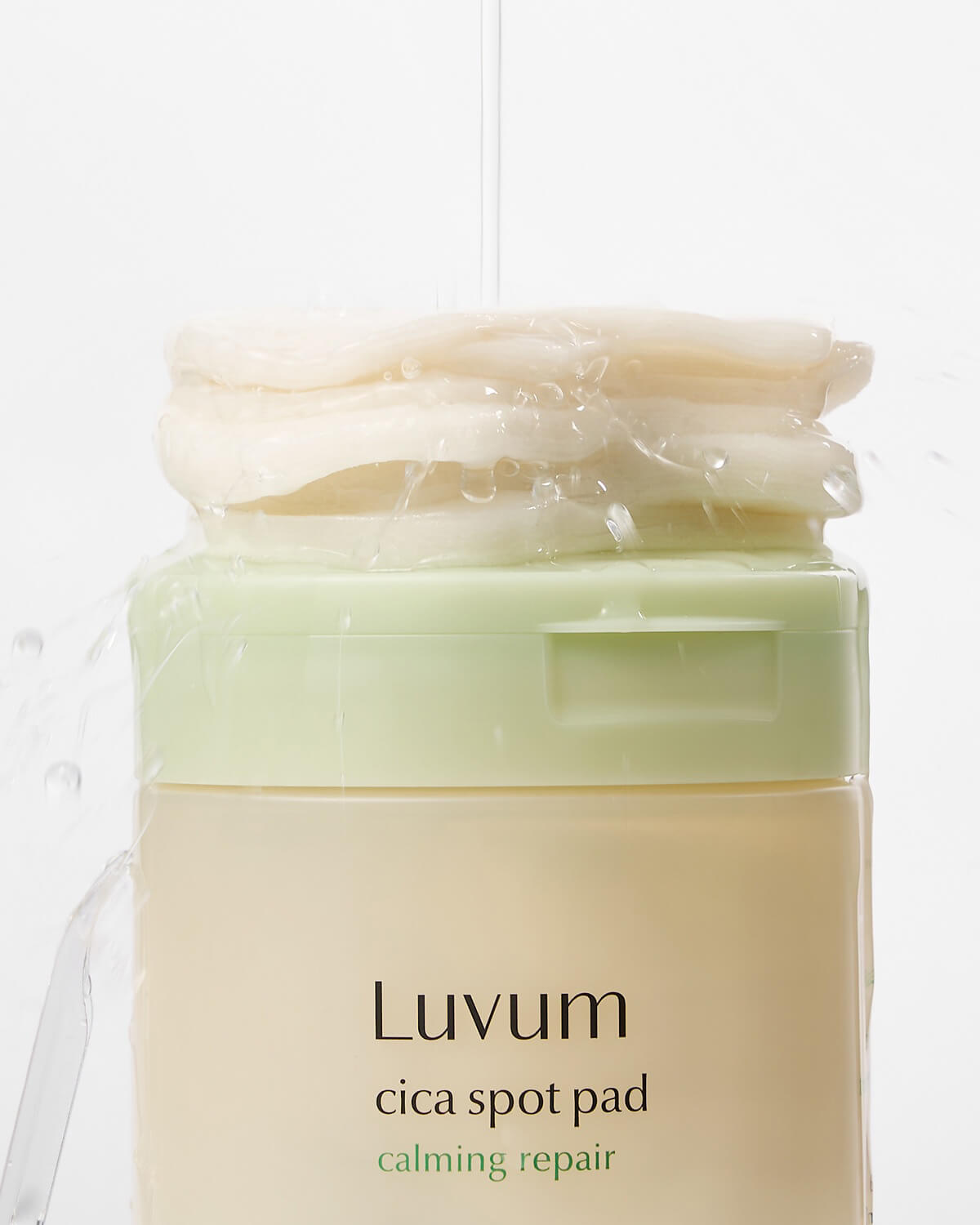 Luvum Calming Repair Cica Spot Pad
