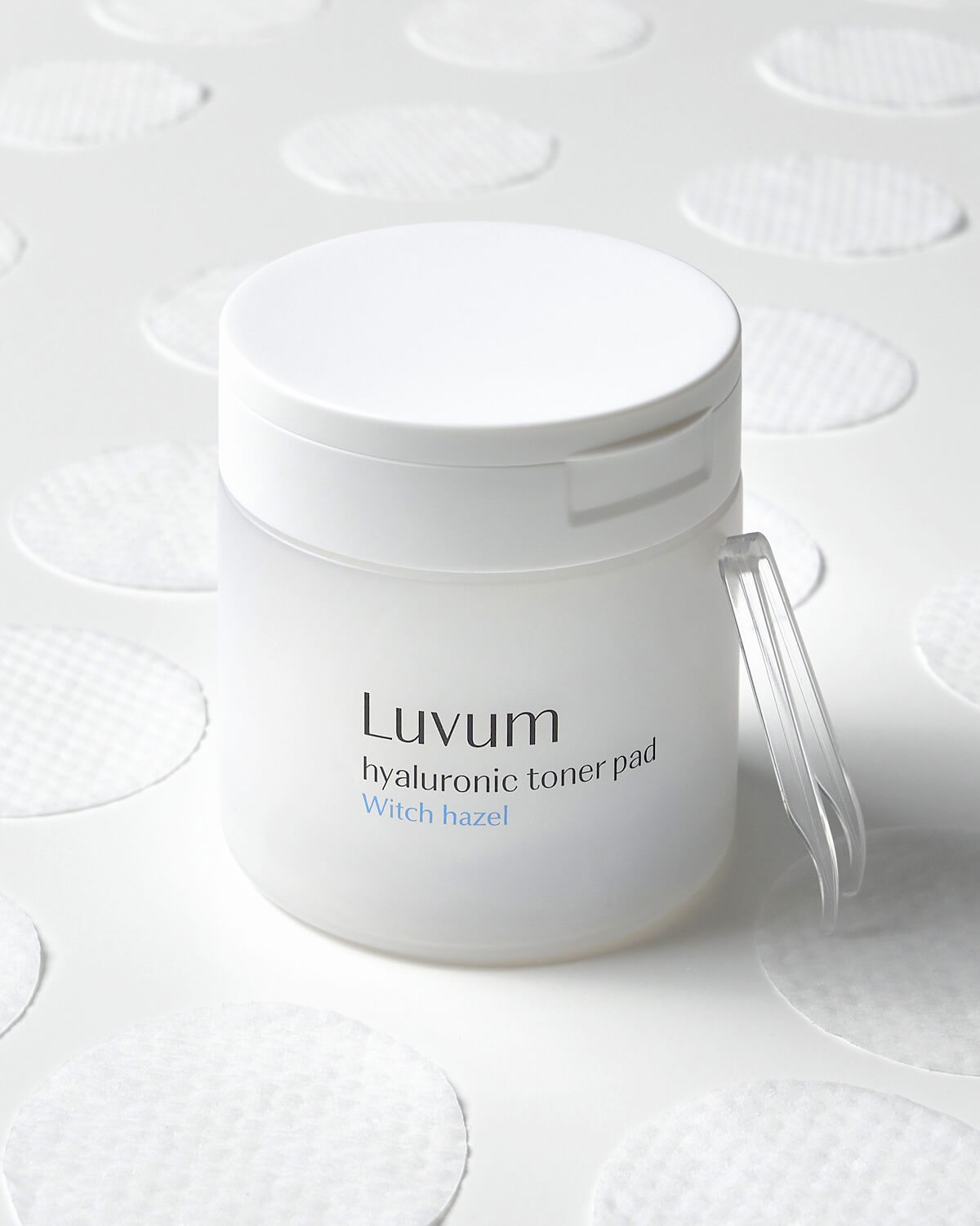 Luvum Witch Hazel Hyaluronic Toner Pad