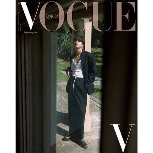 Vogue Korea October 2022 Issue (Cover: BTS V) *Limited Stock