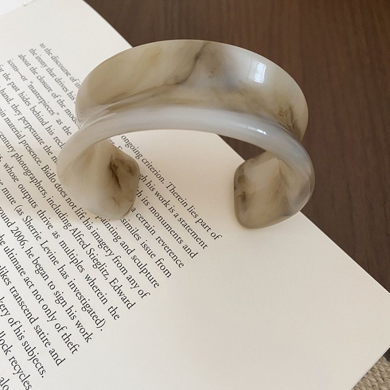 Acrylic Glossy Blooming Korean Style Simple Light Luxury Bracelet - Daebak