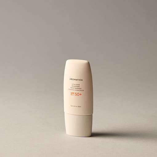واقي الشمس المعدني المرطب لحاجز البشرة Vitalizing Rosemary Moist Barrier من AROMATICA بمعامل حماية SPF50+ PA++++ بحجم 50ml
