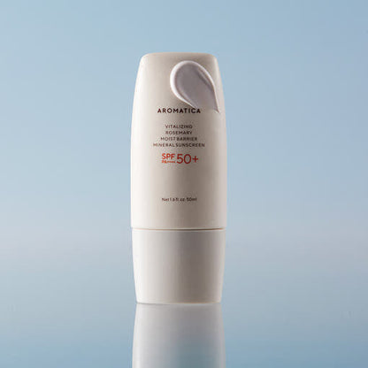 واقي الشمس المعدني المرطب لحاجز البشرة Vitalizing Rosemary Moist Barrier من AROMATICA بمعامل حماية SPF50+ PA++++ بحجم 50ml