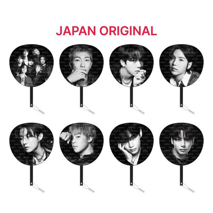 BTS - ARIRANG World Tour Exclusive Merch (Wappen Sticker / Image Picket / Las Vegas Pin Badge) - Daebak