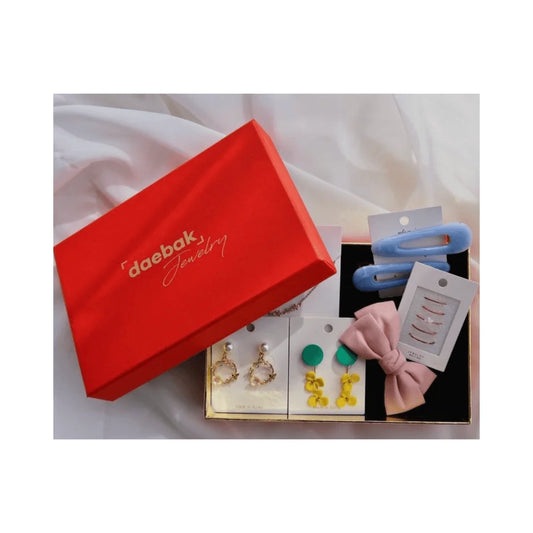 daebak Jewelry Box featuring elegant Korean-inspired rings, earrings, and necklaces displayed in a stylish gift box.