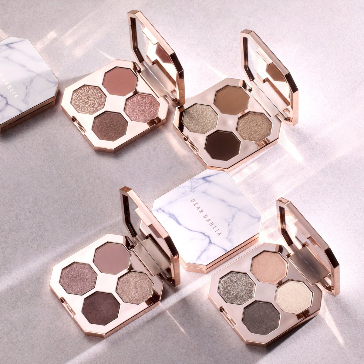 DEAR DAHLIA Dream Velvet Eyeshadow Palette - Daebak