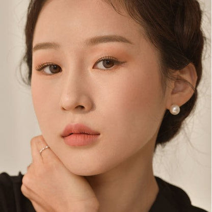 Dinto Blur-Finish Shadow 5.4g #703 Edith Wharton - Daebak