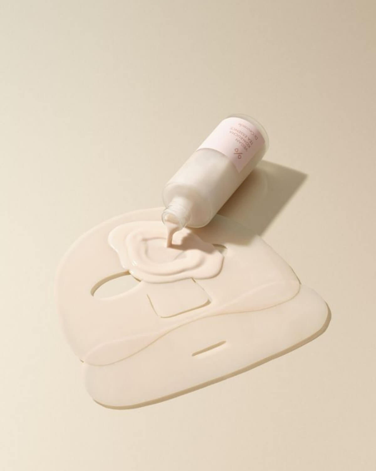 Dr. Ceuracle Vegan Kombucha Tea Essence in Gel Mask - Daebak