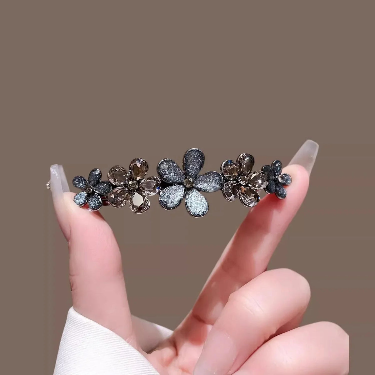 Elegant Crystal Flower Hairpin Spring Clip High-end Women's Back of Head Half-tied Hair Clip Girls Korean Style Hair Accessories - Daebak