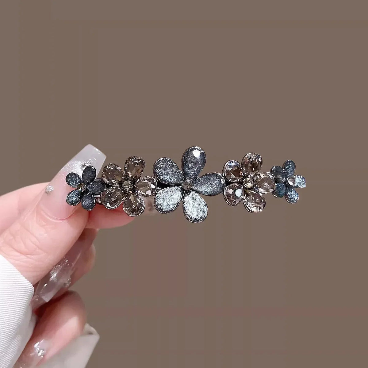 Elegant Crystal Flower Hairpin Spring Clip High-end Women's Back of Head Half-tied Hair Clip Girls Korean Style Hair Accessories - Daebak