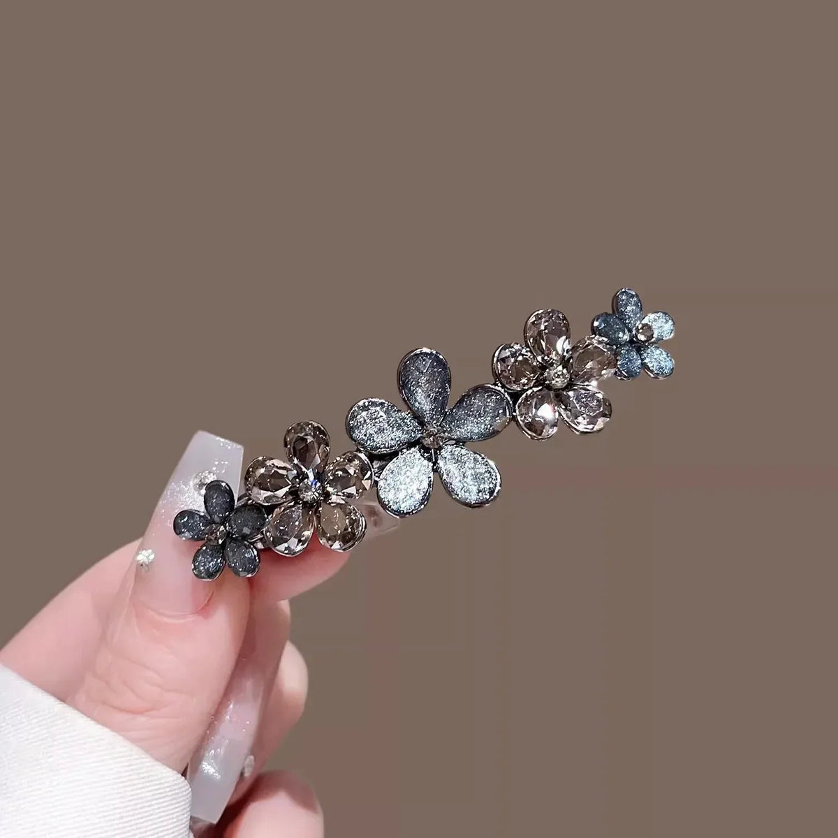 Elegant Crystal Flower Hairpin Spring Clip High-end Women's Back of Head Half-tied Hair Clip Girls Korean Style Hair Accessories - Daebak