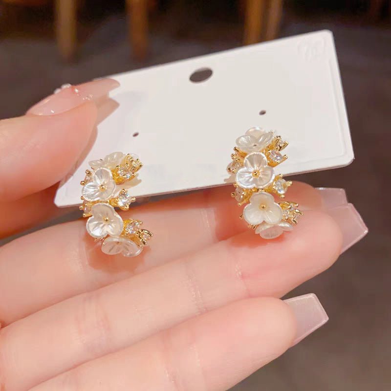 Fresh And Chic C Shaped Earrings With Diamond Encrusted Flowers For Women - Daebak