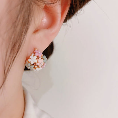 Fresh And Fashionable Zircon Pearl Flower Earrings - Daebak