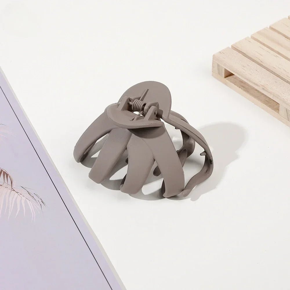 Frosted Octopus Hair Claw Solid Color Ponytail Clip Korean Simple Women Girls Non-Slip Shark Claw Irregular Hair Accessories - Daebak