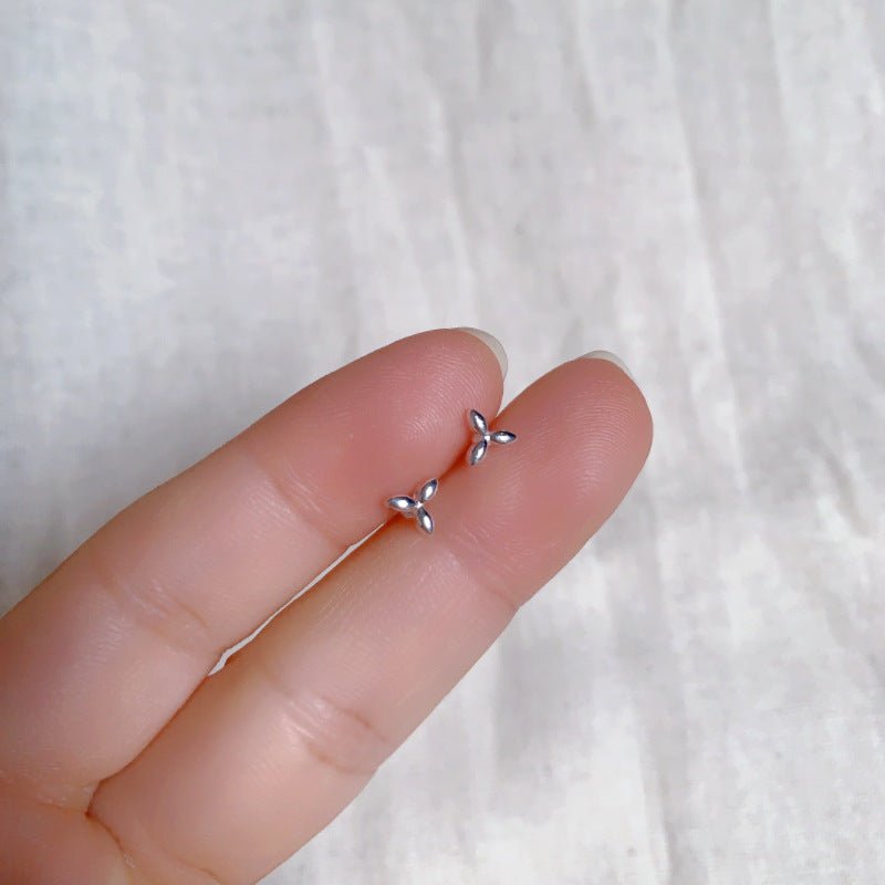 High-grade Bow Small Sier-plated Geometric Korean Earrings - Daebak