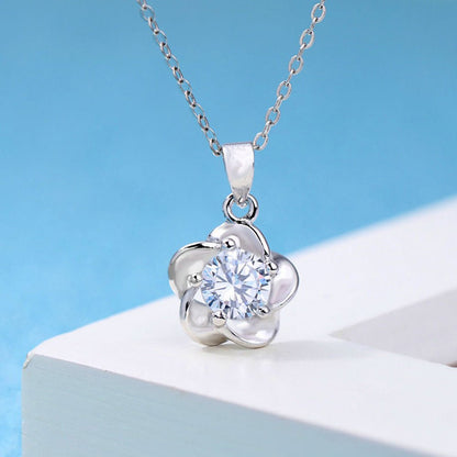 Korean Style Simple Zircon Plum Blossom Female Pendants - Daebak