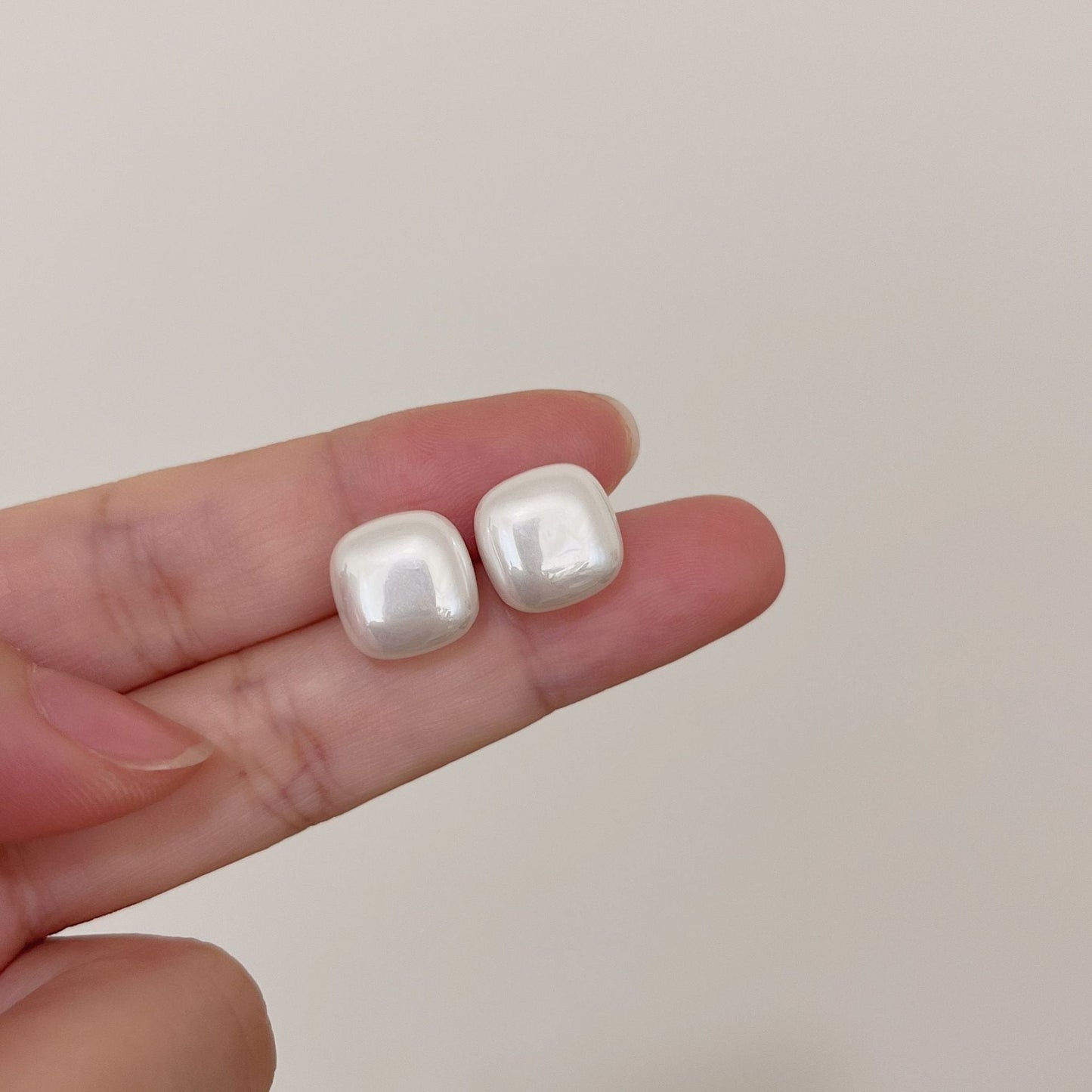 Korean Style Square Pearl Light Luxury Earrings - Daebak