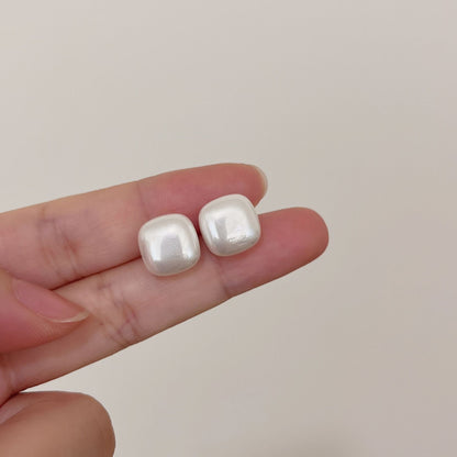 Korean Style Square Pearl Light Luxury Earrings - Daebak