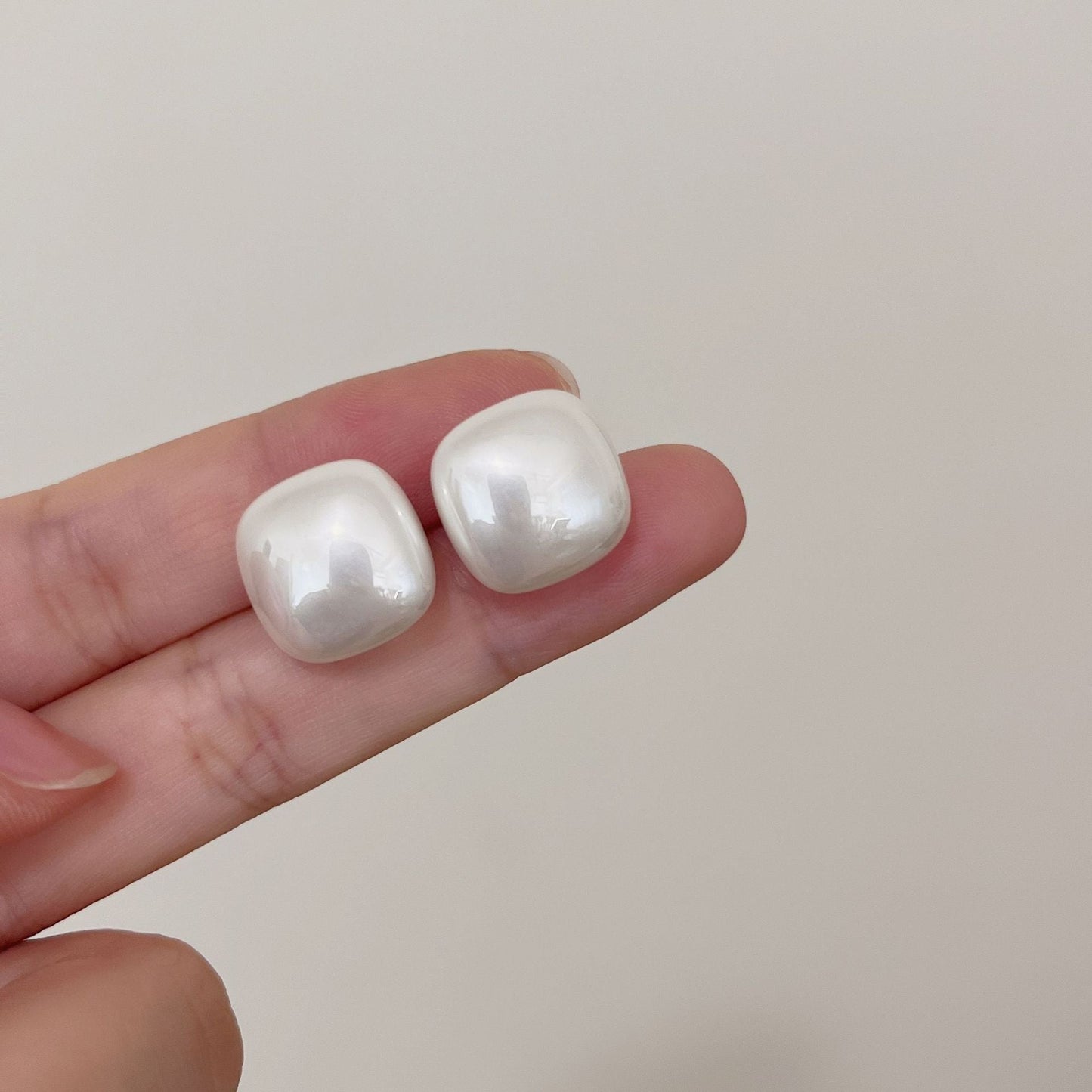 Korean Style Square Pearl Light Luxury Earrings - Daebak