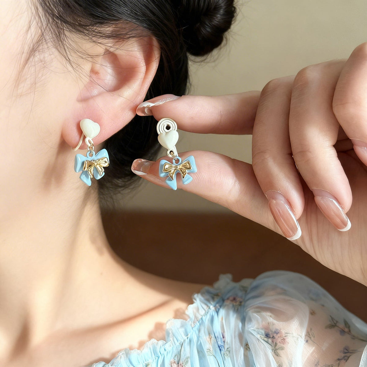 Korean Style Younger Delicate Heart Bow Eardrops Niche Ear Clip - Daebak
