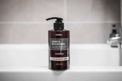 KUNDAL HONEY&MACADAMIA Pure Natural Balancing Refreshing Shampoo 500ml #BLACKBERRY BAY - Daebak