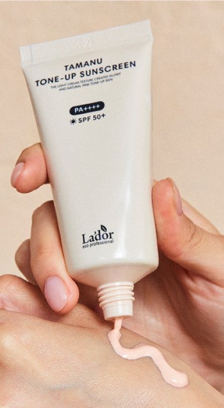 LADOR Tamanu Tone-Up Sunscreen SPF50+ PA++++ 50ml - Daebak