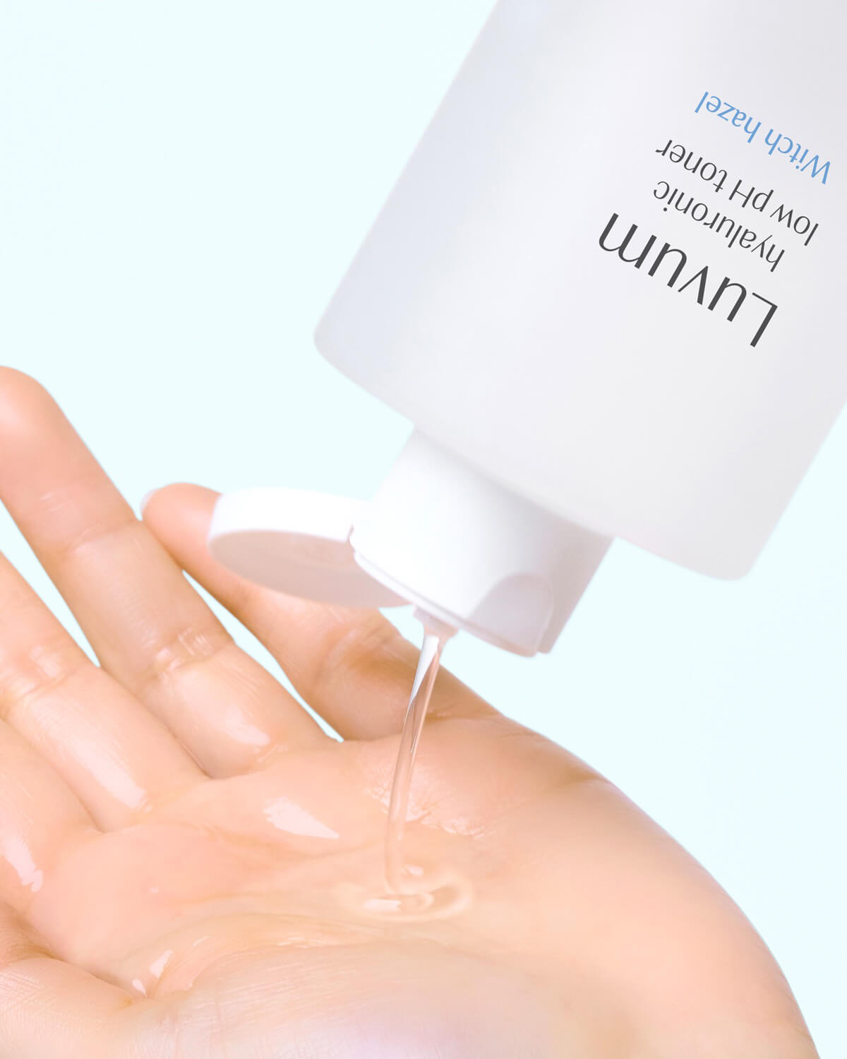 Luvum Witch Hazel Hyaluronic low pH Toner - Daebak