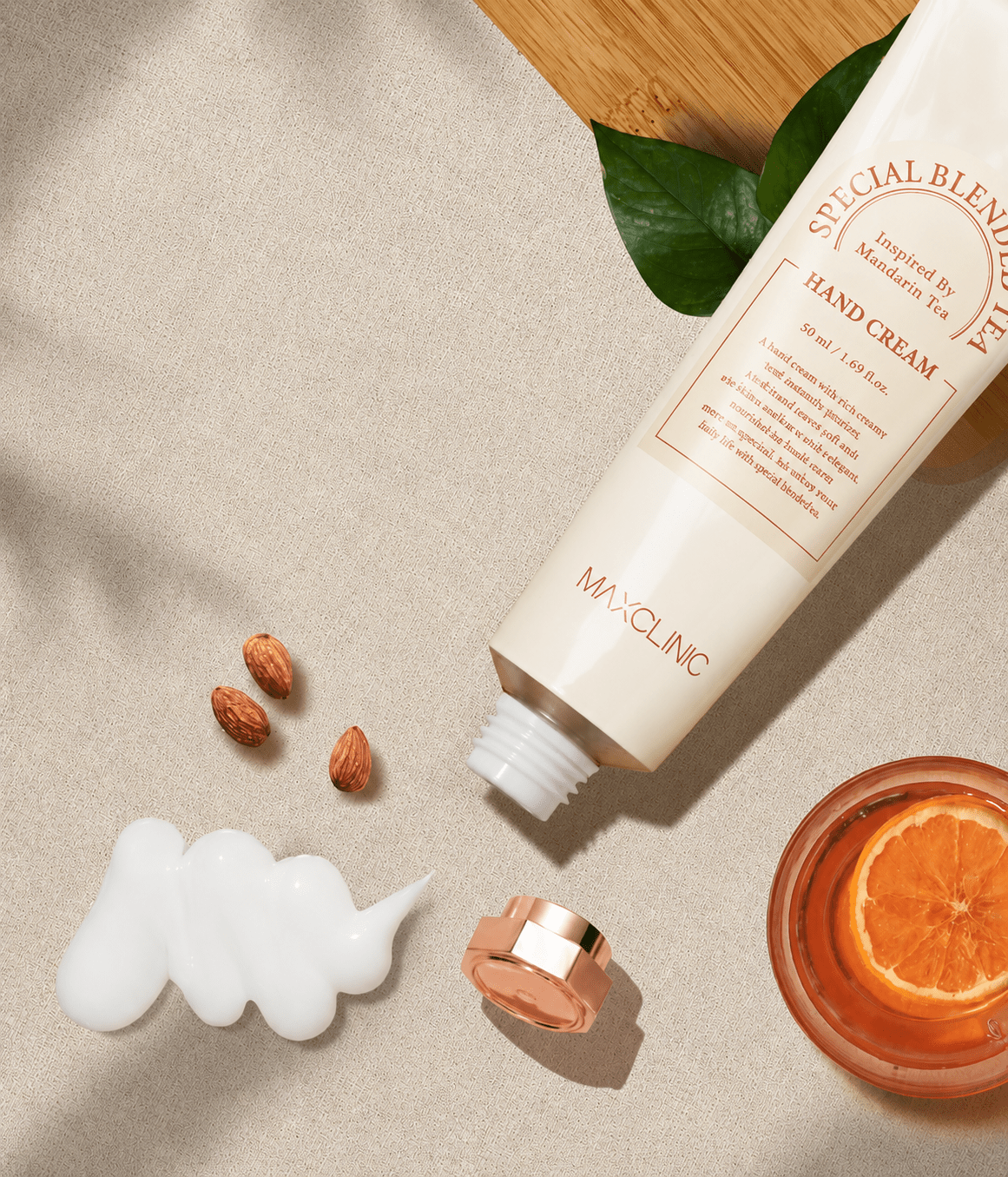 MAXCLINIC Special Blended Tea Hand Cream 50ml - Daebak