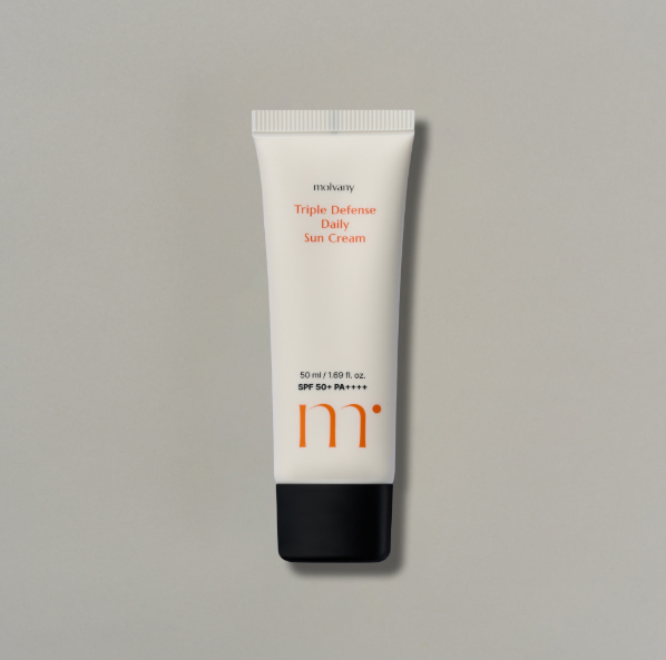 Crema solar diaria de triple defensa de molvany SPF50+ PA++++ 50ml