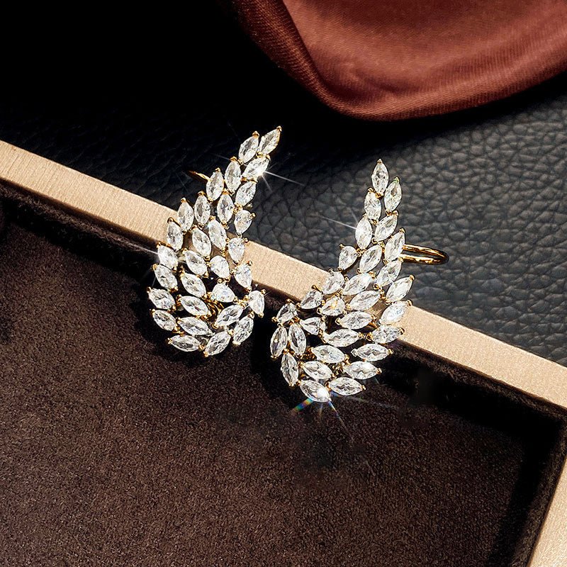 Shi Bright Full-jeweled Korean Angel Wings Ear Clip - Daebak