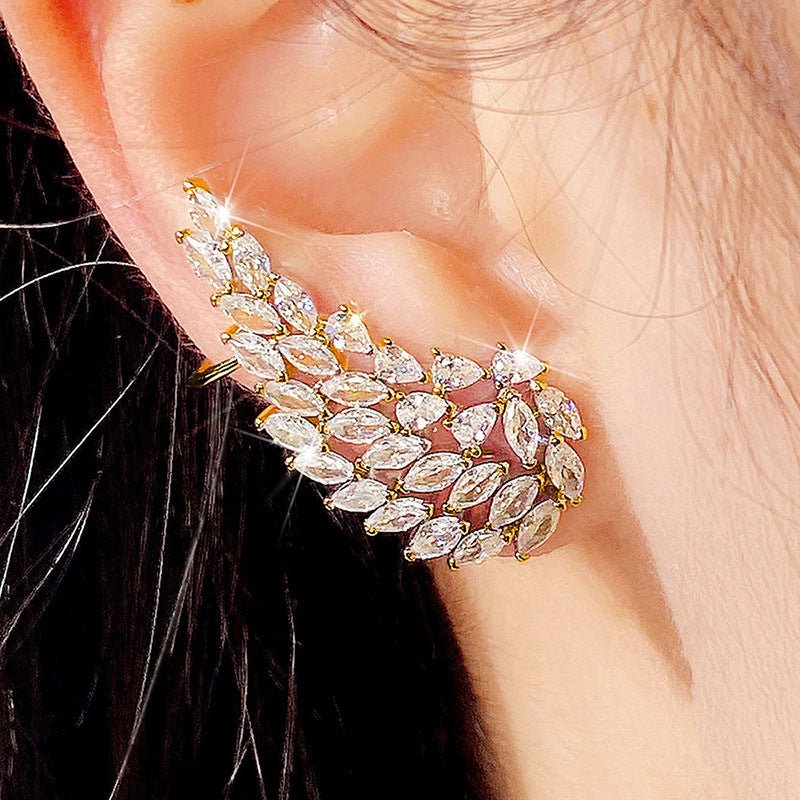 Shi Bright Full-jeweled Korean Angel Wings Ear Clip - Daebak