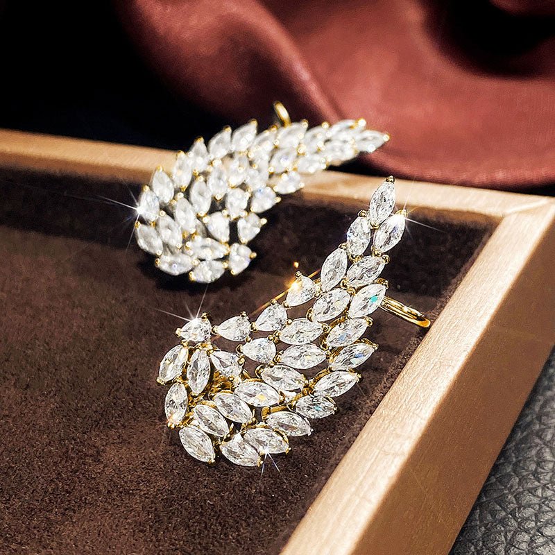 Shi Bright Full-jeweled Korean Angel Wings Ear Clip - Daebak