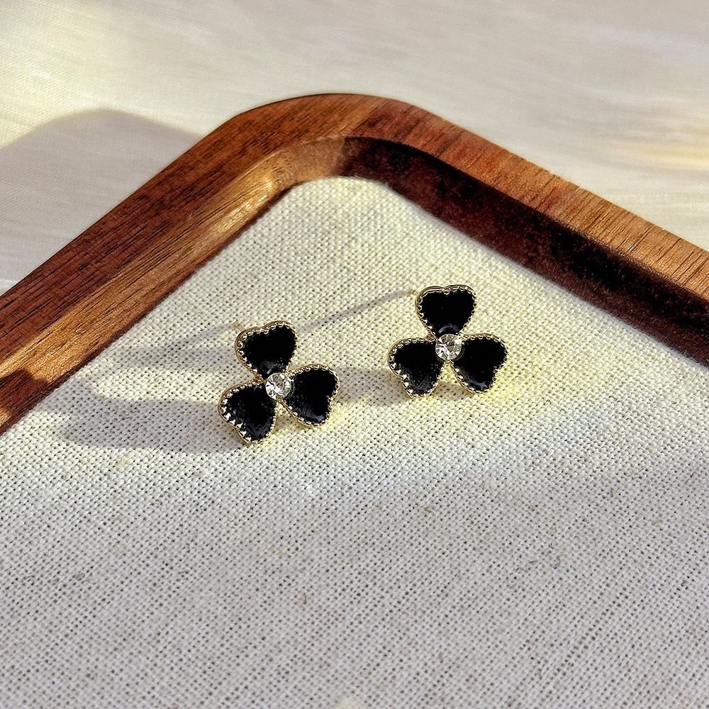 Sier Black Oil Dripping Flower Ear Korean Simple Elegant High-grade Stud Earrings - Daebak