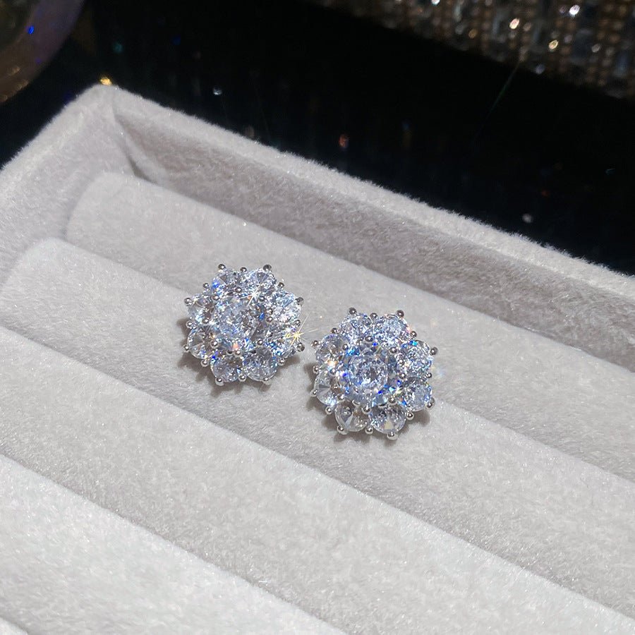 Style Super Flash Zircon Flower Korean Niche Bone Light Luxury Ear Clip - Daebak
